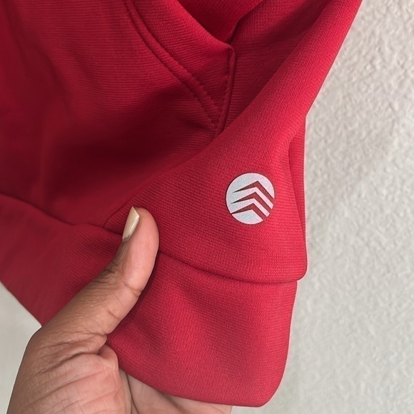 Solaris Men’s Pullover Red Hoodie Size M Slim Kangaroo pocket - Picture 10 of 13